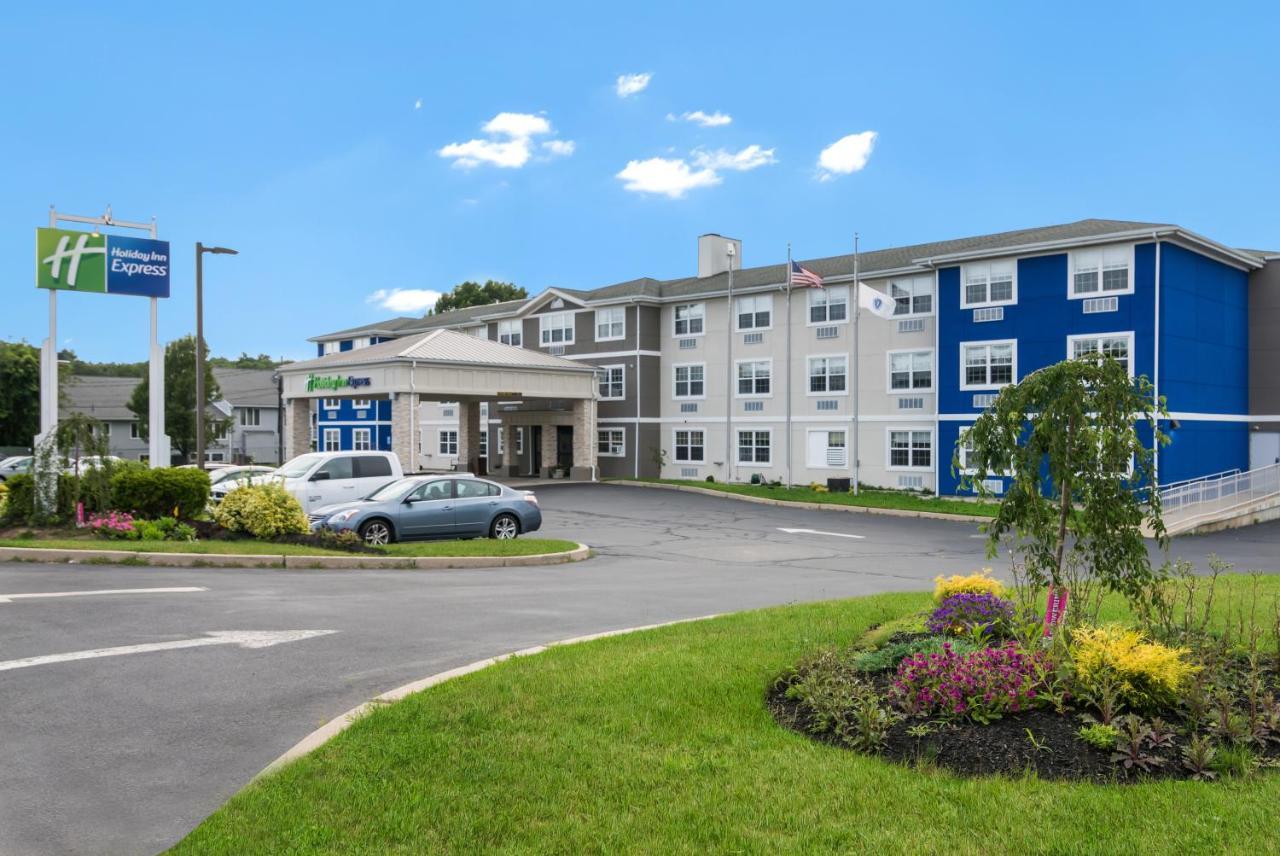 Holiday Inn Express - Plymouth By Ihg Esterno foto