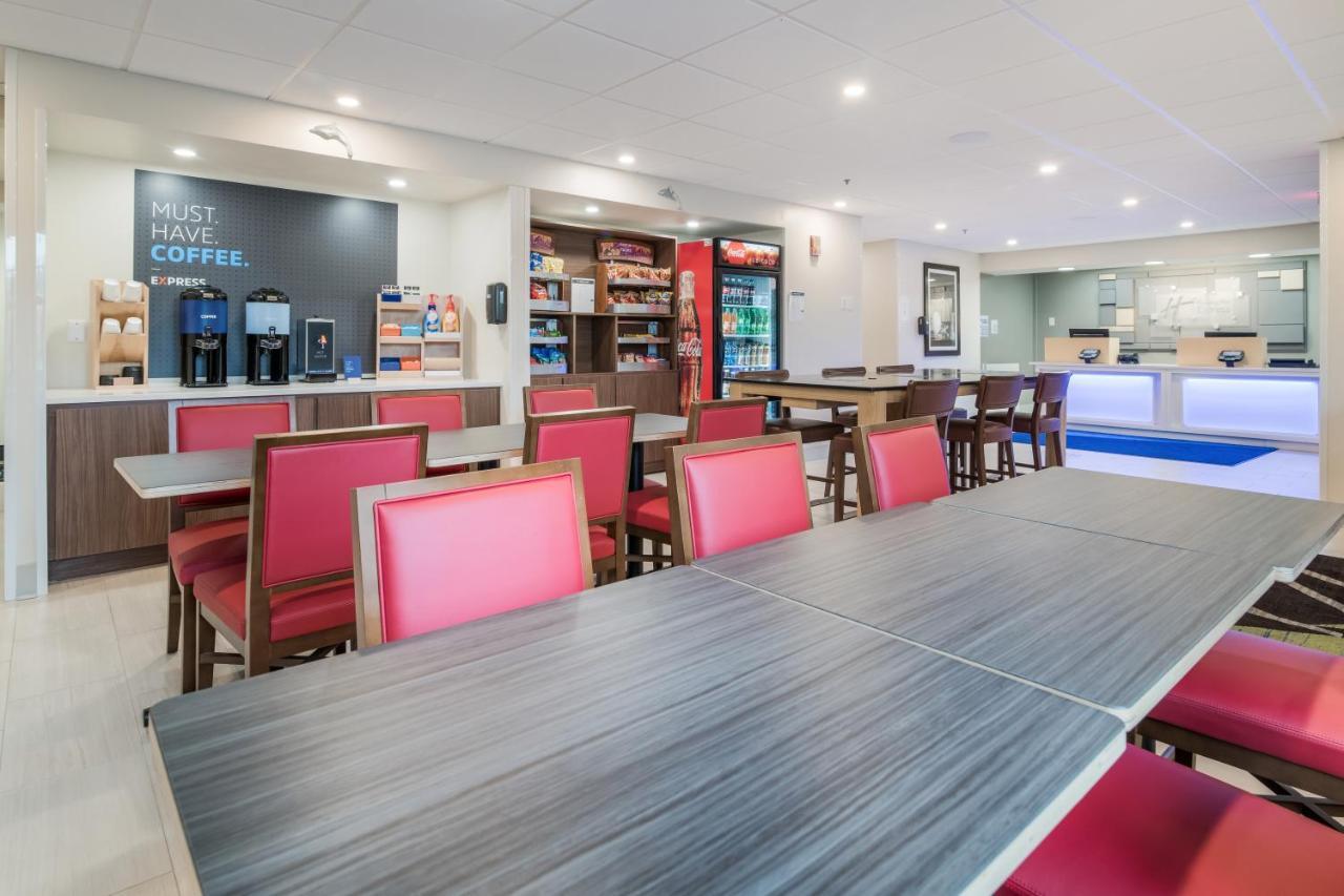 Holiday Inn Express - Plymouth By Ihg Esterno foto
