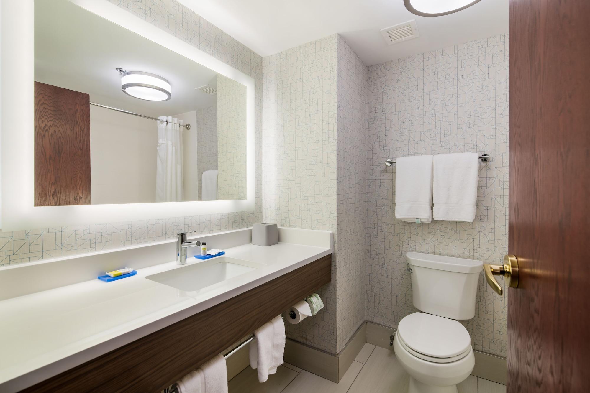 Holiday Inn Express - Plymouth By Ihg Esterno foto