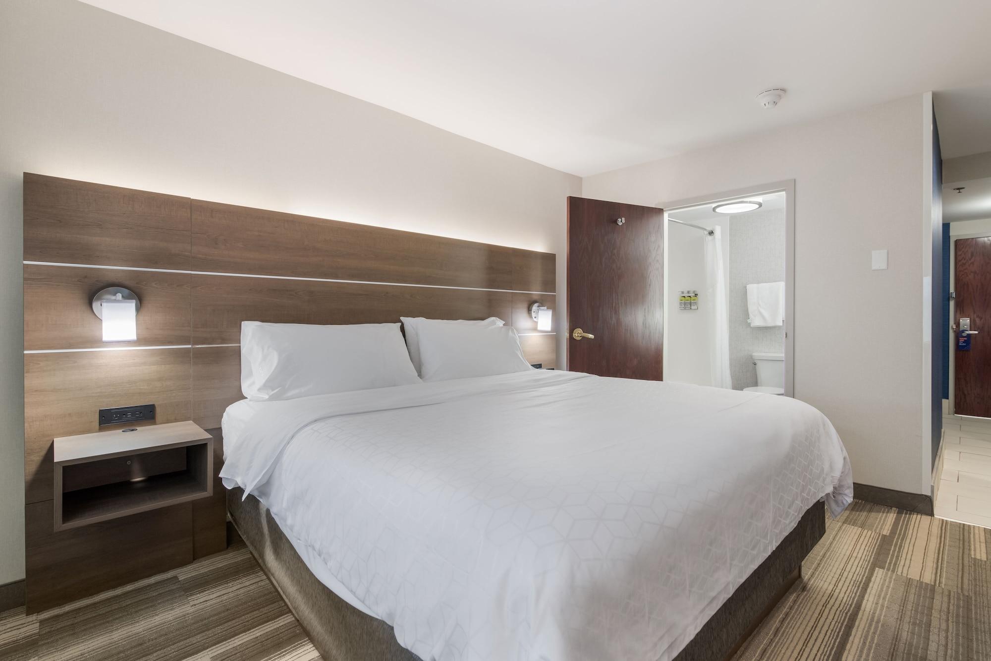 Holiday Inn Express - Plymouth By Ihg Esterno foto