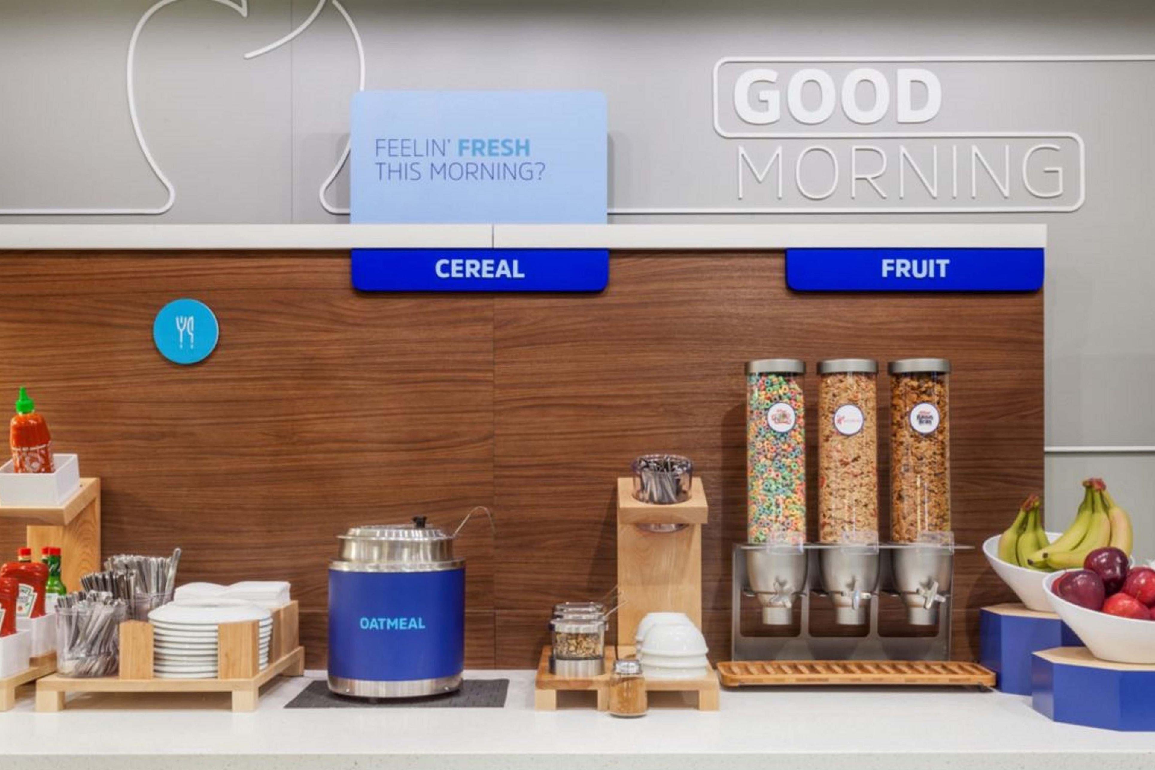 Holiday Inn Express - Plymouth By Ihg Esterno foto