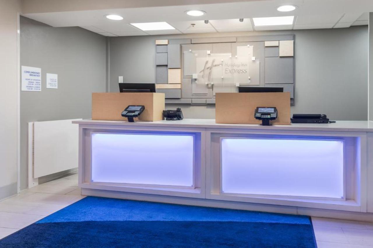 Holiday Inn Express - Plymouth By Ihg Esterno foto